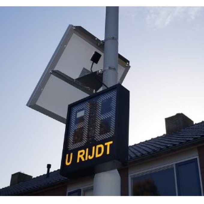 Indicator electronic avertizare viteza - panou solar